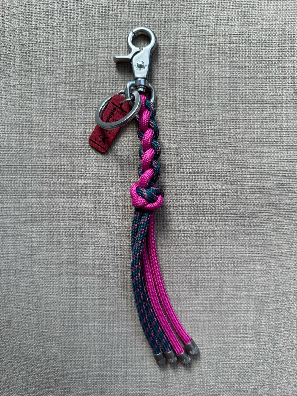 Sinnet Keychain -Teal Pink